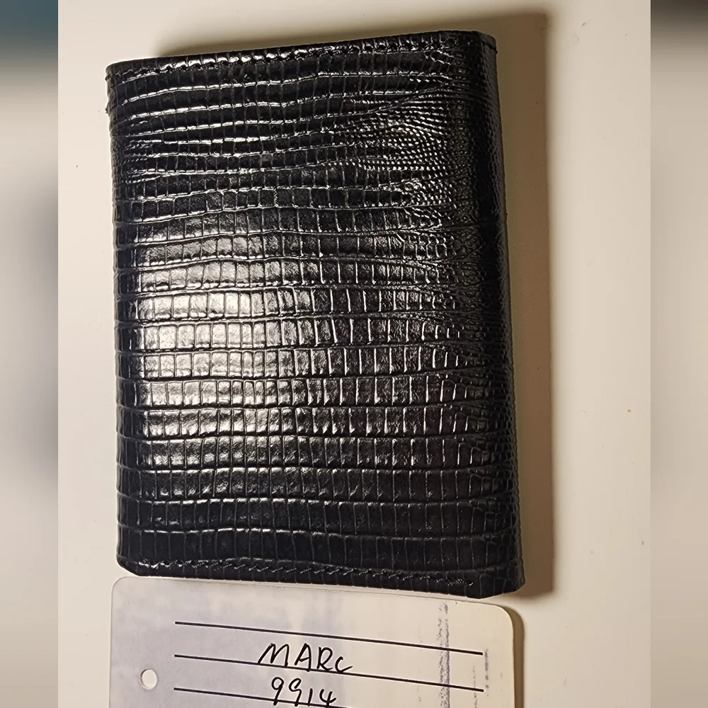 Men's 100% Lizard Shell Cordovan TriFold Wallet.  Black.